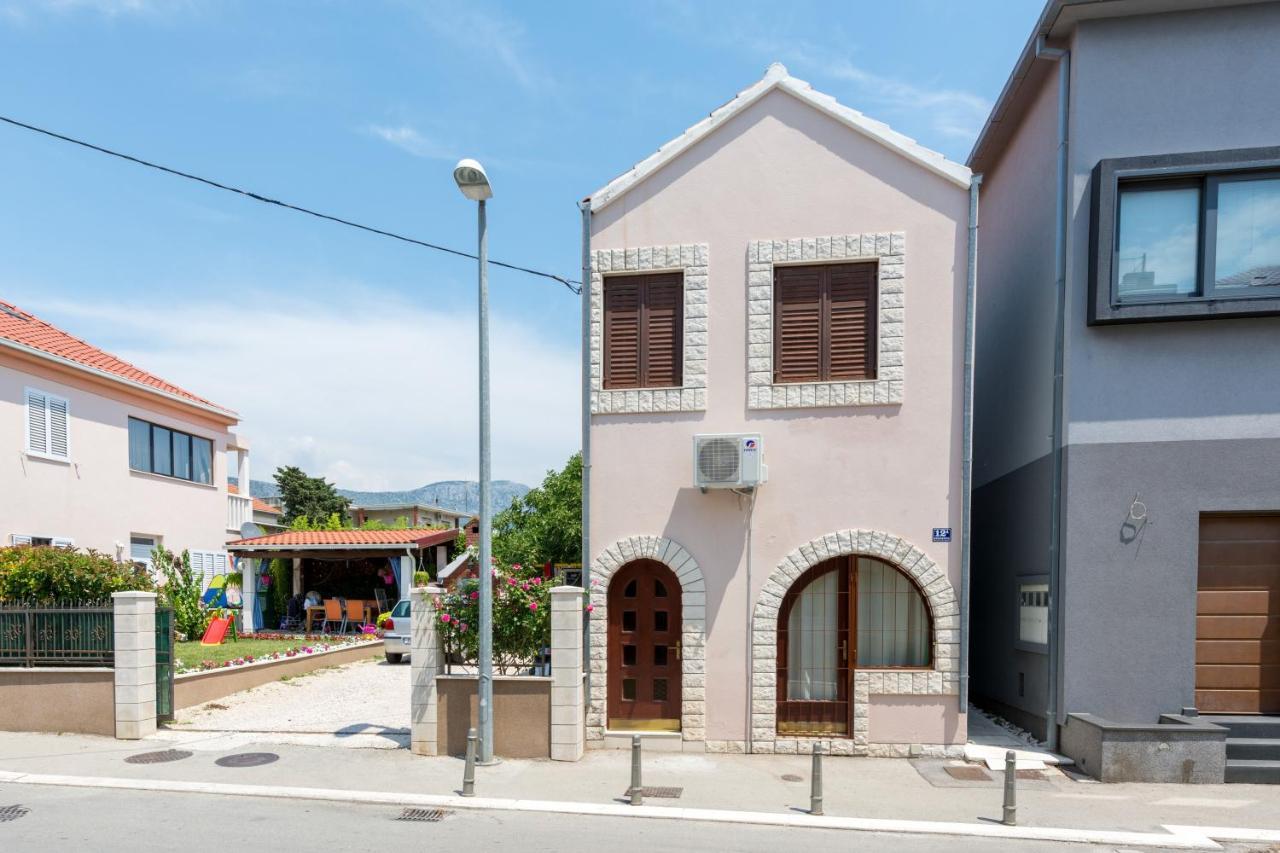 Apartments By The Sea Kastel Stari, Kastela - 15894 Exterior photo